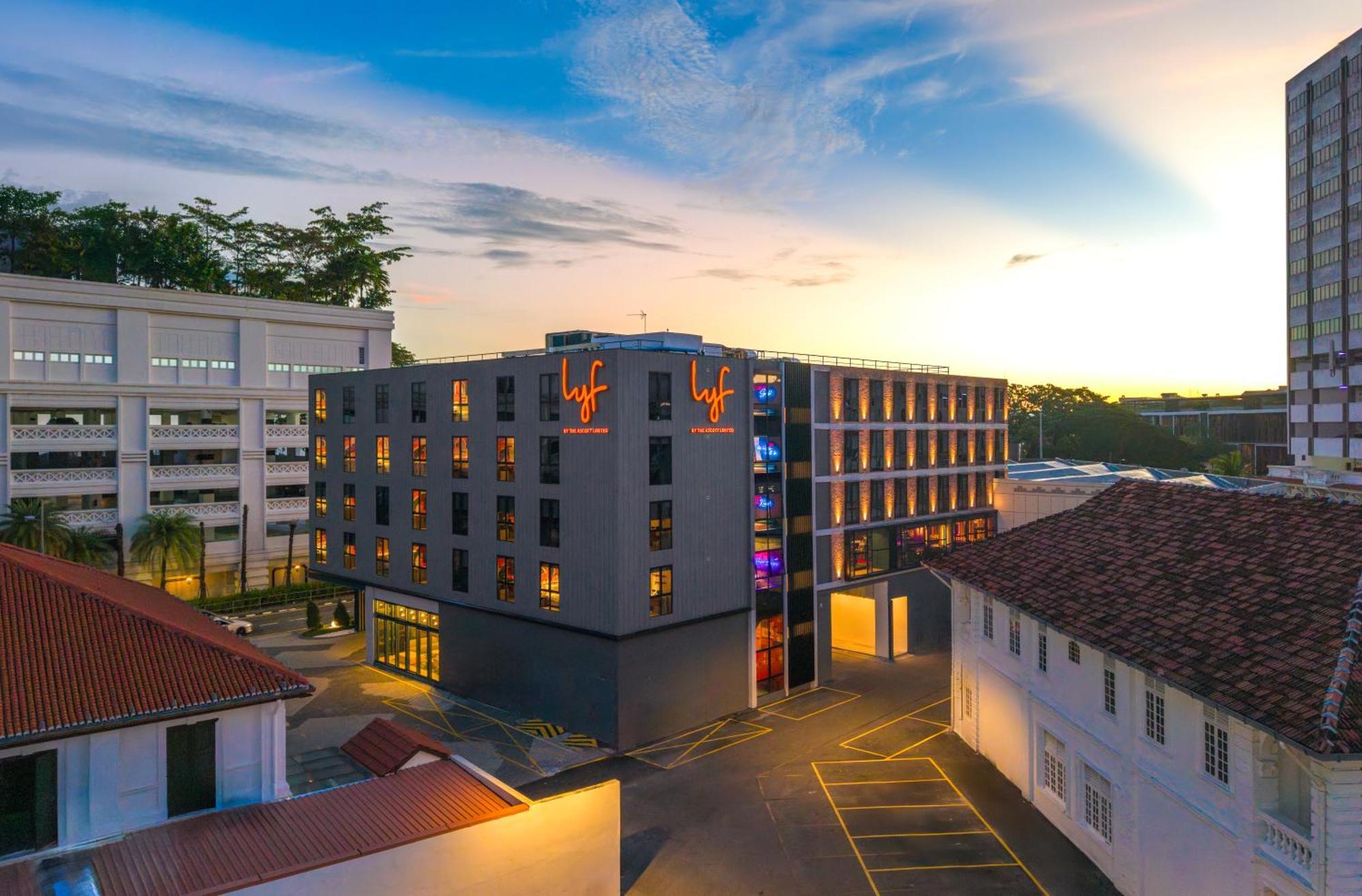 Отель Lyf Georgetown Penang Экстерьер фото